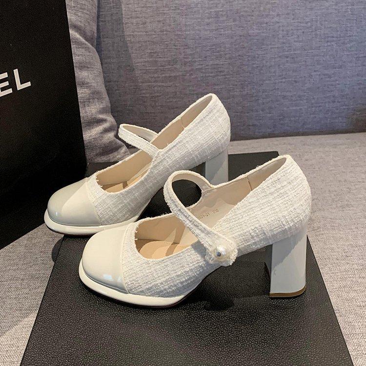 

Сумка из лакированной кожи с жемчужной пряжкой, сшитая из разных материалов, туфли на толстом каблуке, туфли на высоком каблуке 39