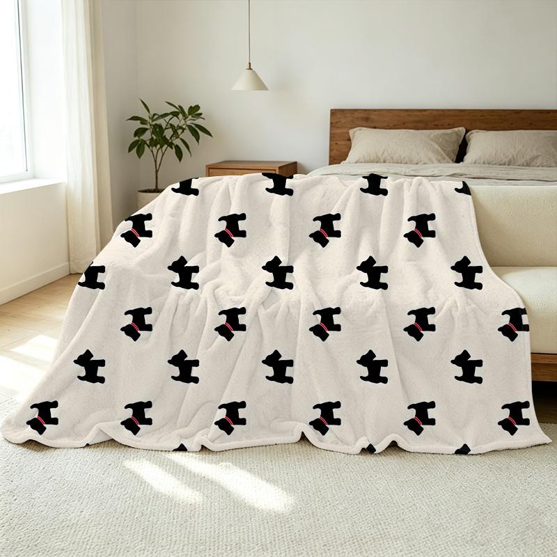Scottish Terrier Fleece Throw Blanket Soft, Cozy & Warm with Hemmed Edges, Ideal for Couch, Home Use & Valentine's Day Gift