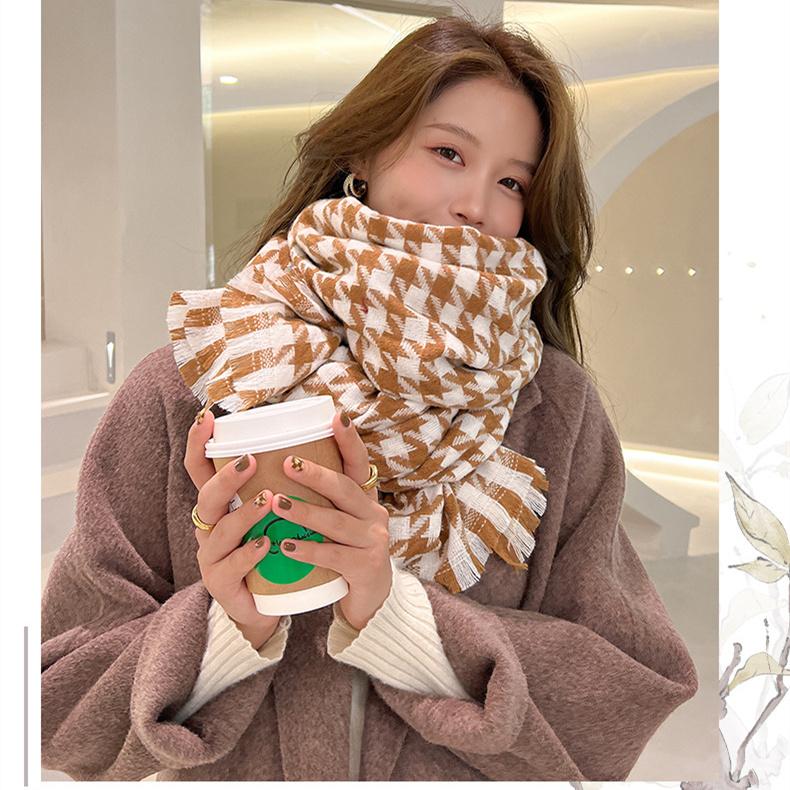 Checkered Scarf Autumn Winter Student Scarf Warm Shawl Tassel Fashion Scarf Female