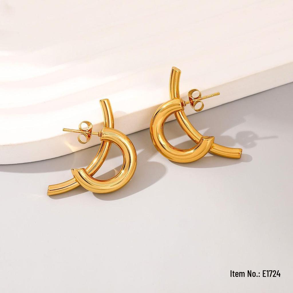 High-End European & American 18K Gold Stainless Steel Stud Earrings - Fashionable, Versatile, and Colorfast Niche Jewelry