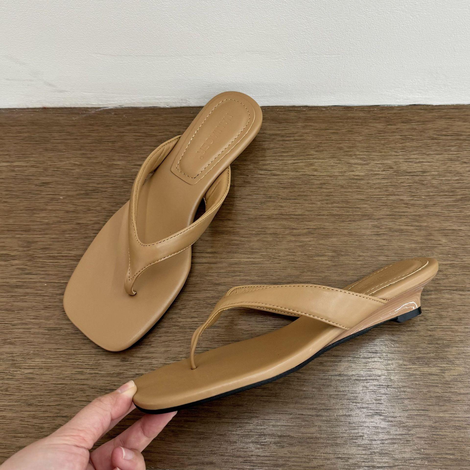 Women s Slippers Outside Slope Heel Flip Flops Summer Outside 2026 New Minimalist Toe Wedge Sandals Women Sandalias 35 хаки