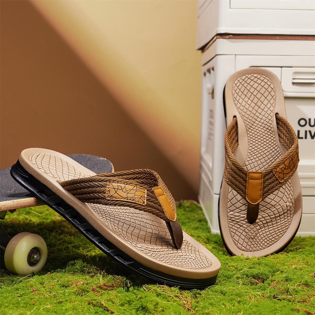 Men Flip Flops lightweight soft sole non slip beach sandals For Outdoor Beach Summer Travel Daily Comfortable Wear Lightweight