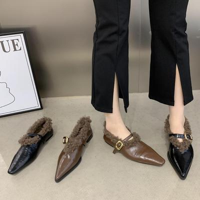 European Station Spring and Autumn 2024 New Mao Mao Shallow Mouth Pointed Head One Foot Mary Jane Shoes Women's Rhinestone Flat Shoes