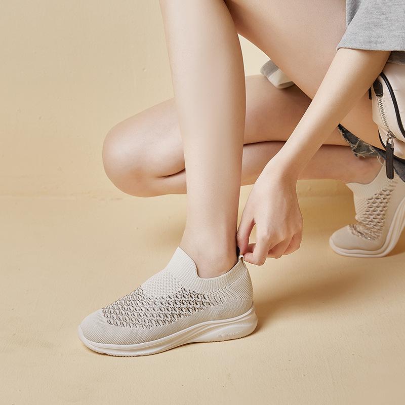 High Quality Slip-On Women Walking Shoes Mesh Lightweight Breathable Women Sports Shoes Fashion Rhinestone Wedge Sneakers Women