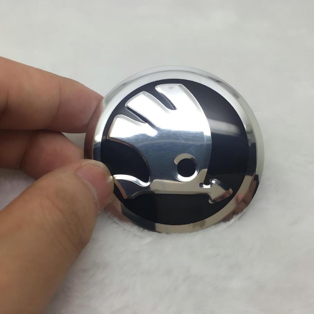 Personalized Metal Wheel Hub Cap Sticker for Skoda - Decorative 56mm/65mm