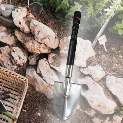 Szpadel ogrodowy do wydajnego sadzenia i kształtowania krajobrazu