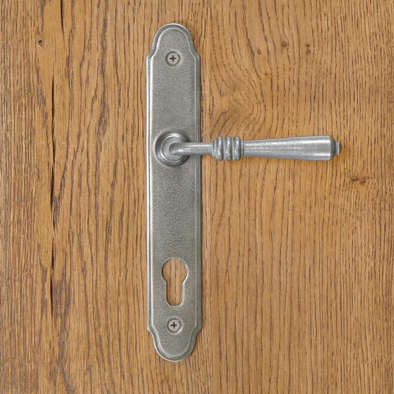 DEVON handle with plate for 90mm insert, STEEL