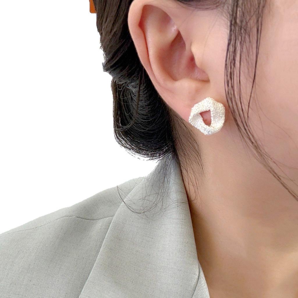 Korean Gold And Silver Two-Color Geometric Triangular Stud Earrings Female Niche Design Sweet And Cool Style Versatile Accessories