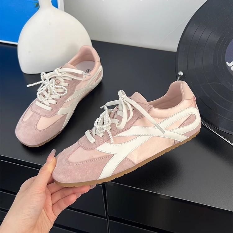 2025 Spring New Youth Sweet Moral Training Shoes Women's Flat Casual Campus Board Shoes Versatile Little White Shoes Forrest Gump Women