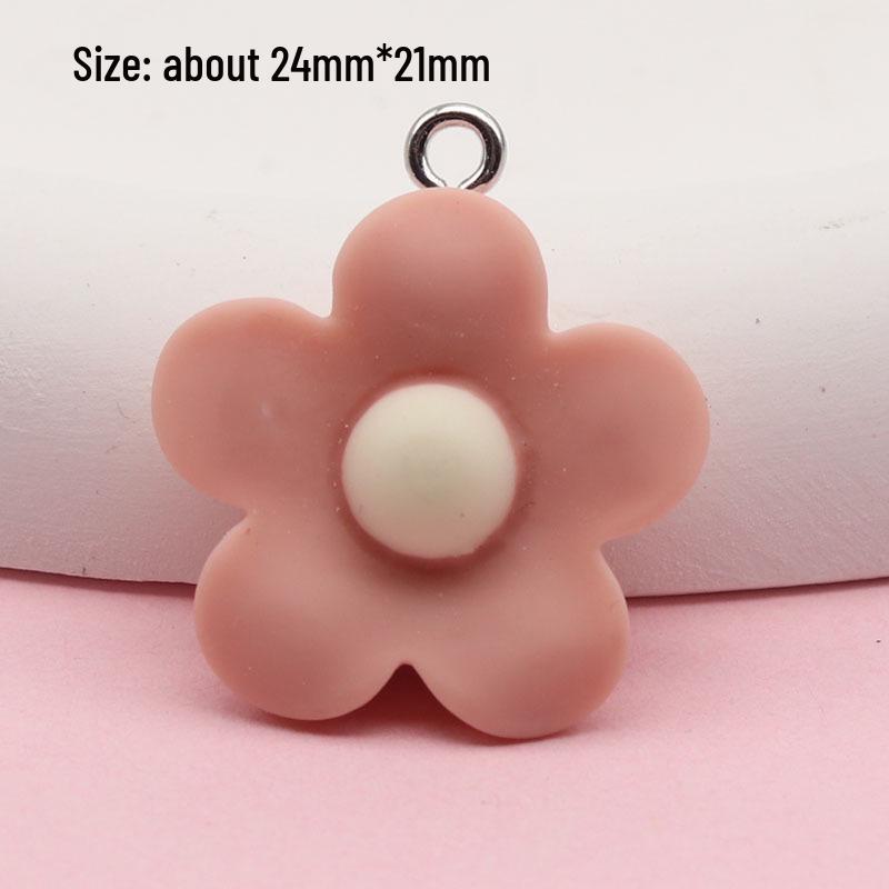 Fresh Cartoon Resin Sunflower Keychain Pendant - DIY Five-Petal Flower Ornament Accessory