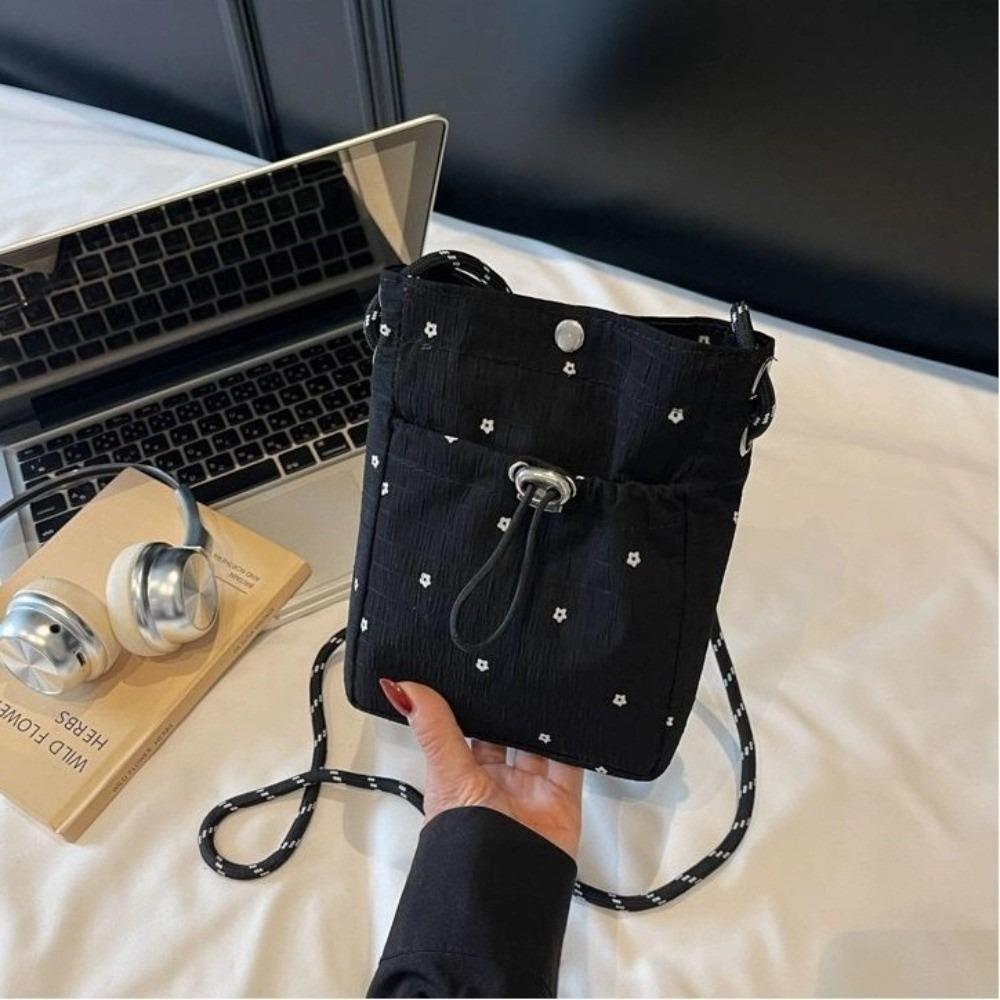 

Fashion Lightweight Crossbody Bag Korean Version Flower Printed Shoulder Bag Solid Color Phone Bag Women чорний