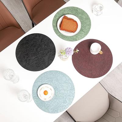 Neue runde Platzsets, rutschfest, 3D-Blumen-Schnitzerei, Esstisch-Platzsets, wasserdicht, PU-Leder, Untersetzer, Haushalt