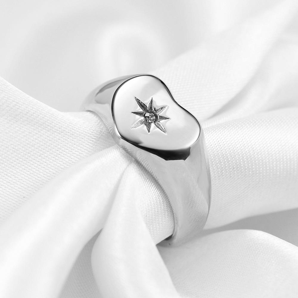 18K Gold Plated Retro Ring with Diamond-Studded Heart  Star Design Size 6