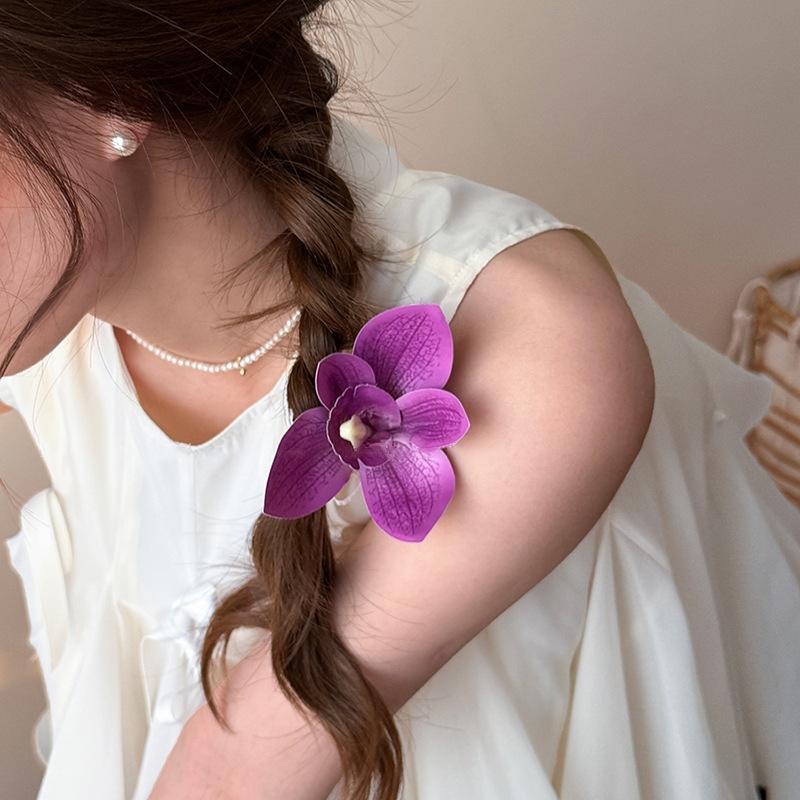 

Flower Hair Claws For Women Light Luxury Side Clips French Elegant Temperament Head Accessories