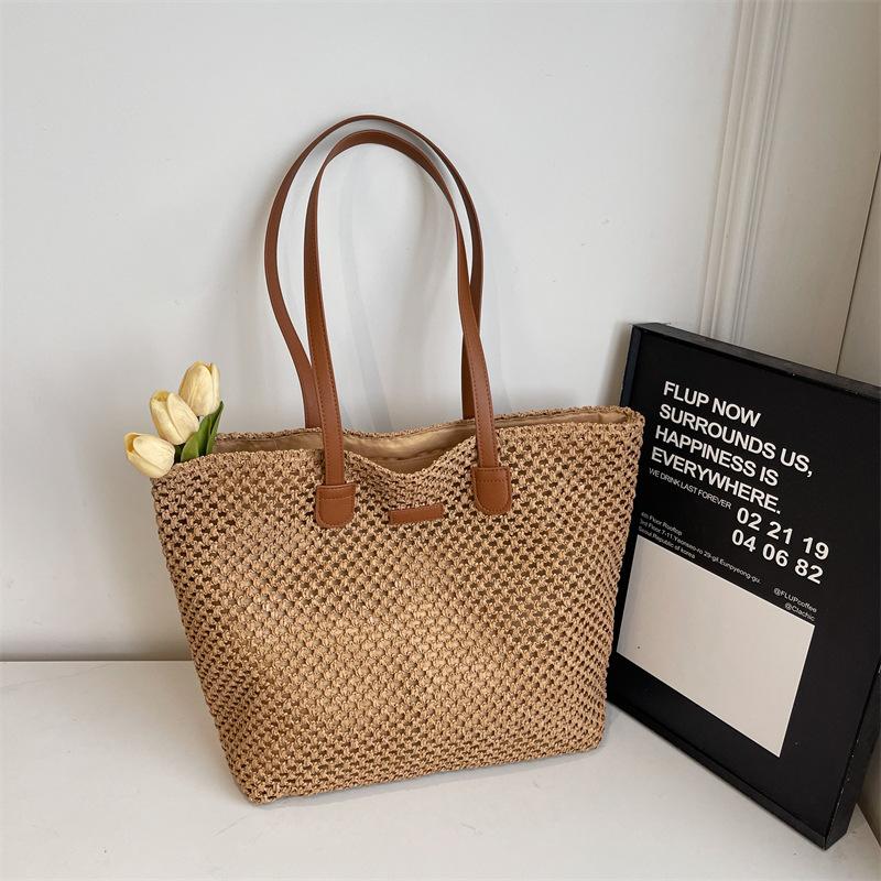 

Повседневная текстурная сумка большой вместимости 2025 весна новая модная тенденция сумка под мышкой женская плечевая сумка-тоут коричневый