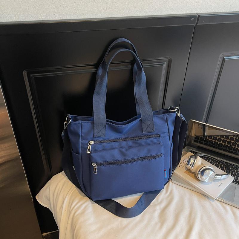 

Простая корейская версия нишевая сумка большой вместимости 2025 осень новая женская сумка повседневная сумка-мессенджер сумка-тоут на плечо женская сумка темно-синий