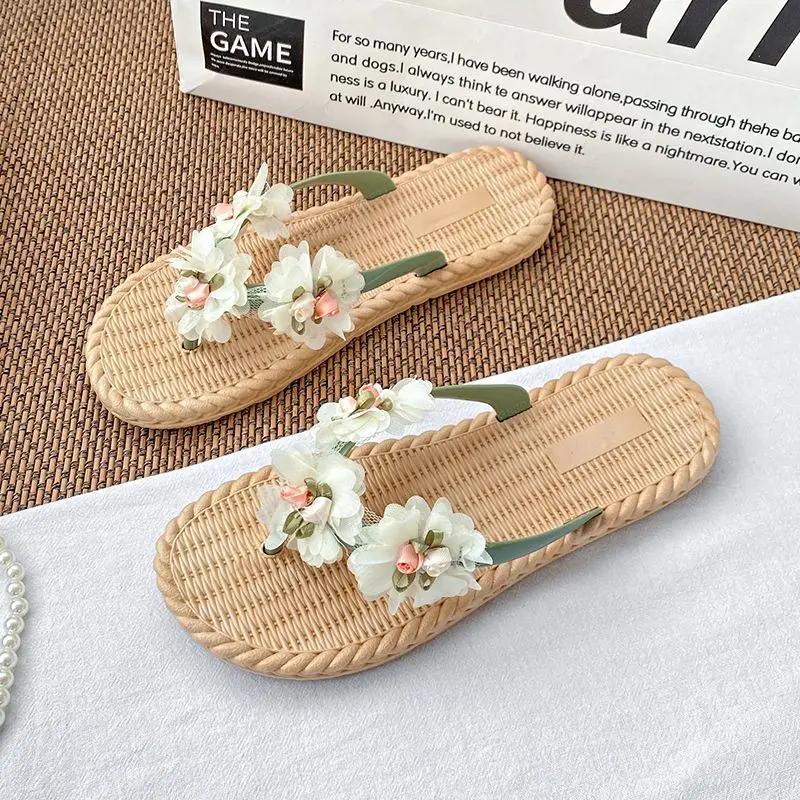 Fashion Vacation Flat Women's Slippers and Ladies Sandals Small Size Summer 2025 Shoes New Style Designer Luxury Fashion Korea 39 Slides