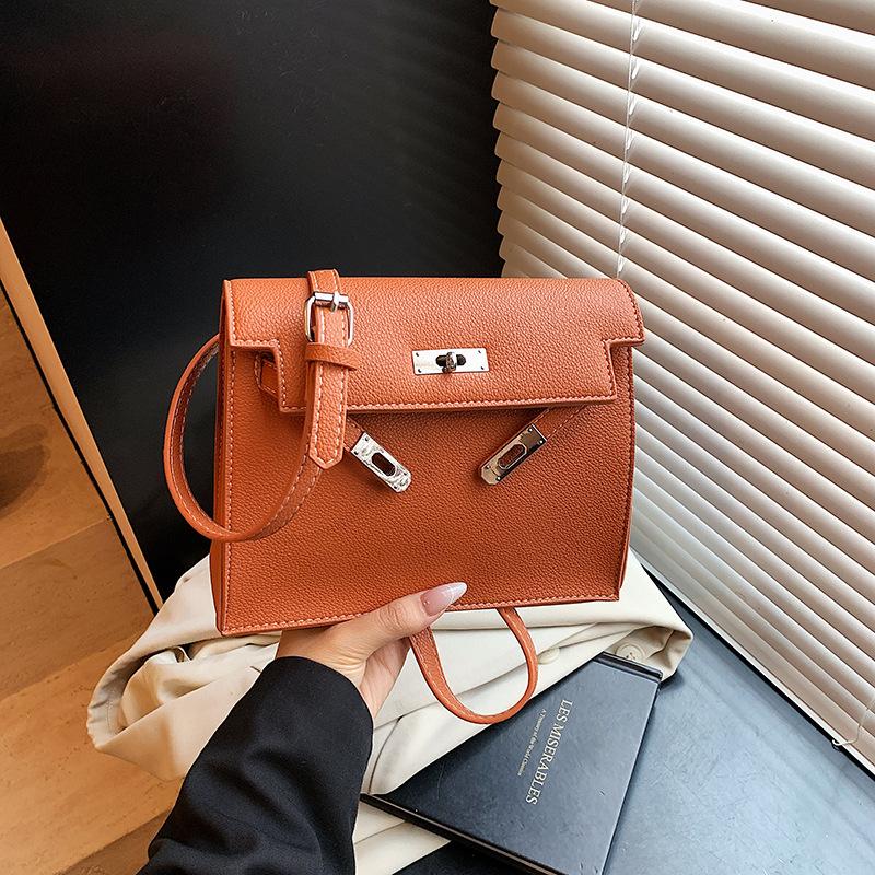 

Новый нишевый дизайн, модная сумка Kelly, женская сумка высокого класса, на одно плечо, через плечо, рюкзак, маленькая квадратная сумка золотисто-коричневый