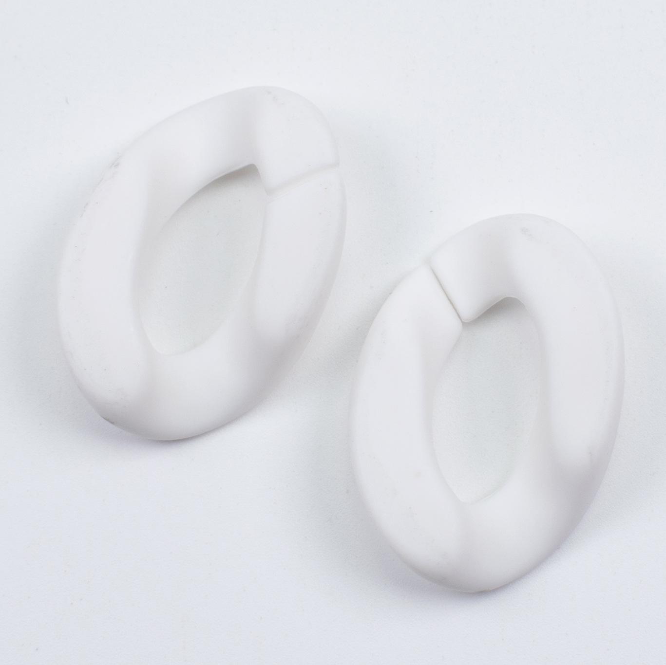 

Colorful Acrylic Matte Chain Links and Jump Rings for Jewelry and Bags Accessories Model 1468 (20*30)