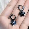 Hip Hop Punk Cat Paw Pendant Earrings Suitable For Men And Women Cool And Personalized Black Rivet Jewelry Gifts
