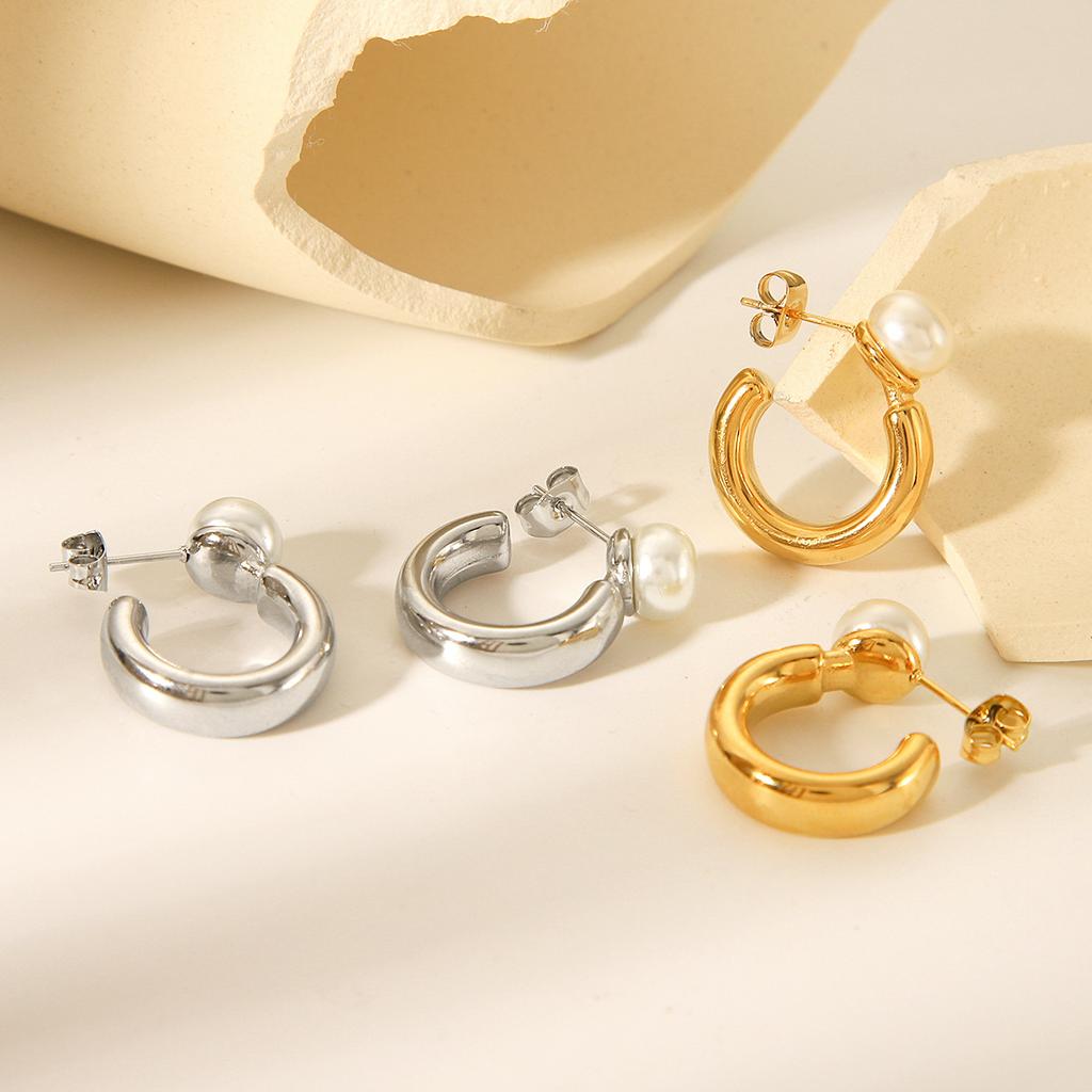 Bestseller C-förmige Edelstahl-Ohrringe für Damen, Perlenstecker, modischer eleganter High-End-Titanstahl-Ohrschmuck