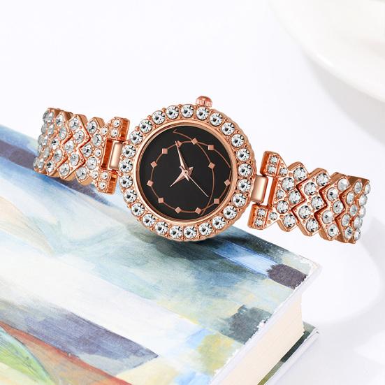 Luxury Women Bracelet Watch Round Dial Quartz Analog Watch Sparkling Rhinestone Elegant Wristwatch for Daily Wear Party Office