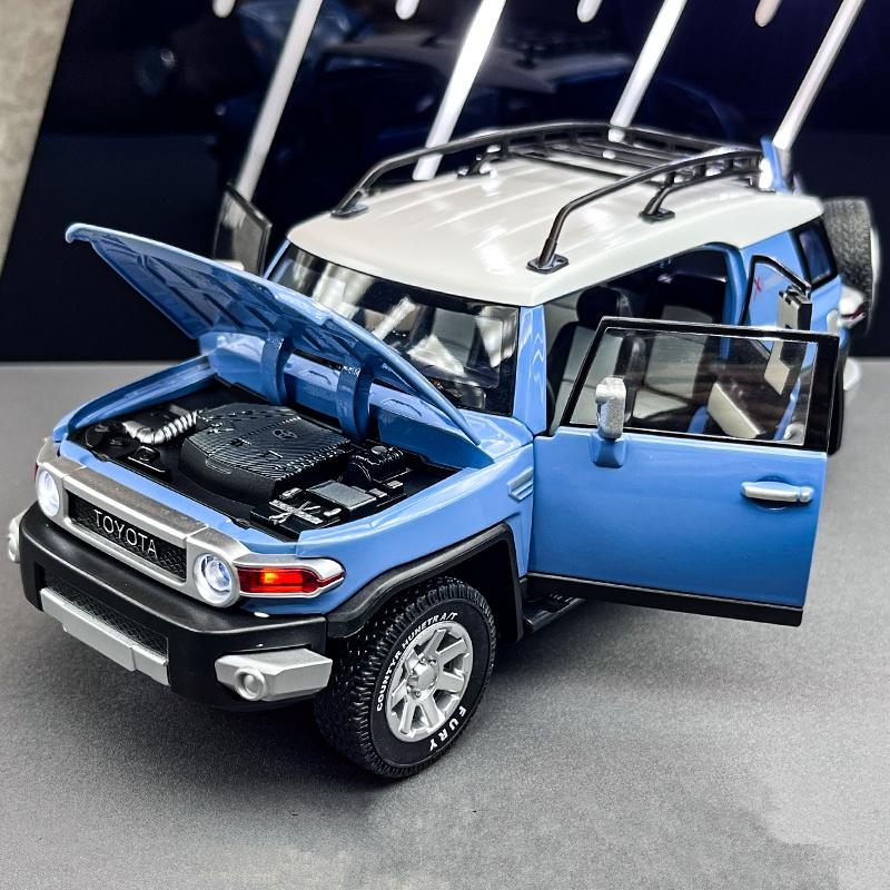 1/24 TOYOTA FJ Cruiser Alloy Car Model Diecast & Toy Metal Off-road Vehicles Car Model Simulation Sound and Light Childrens Gift