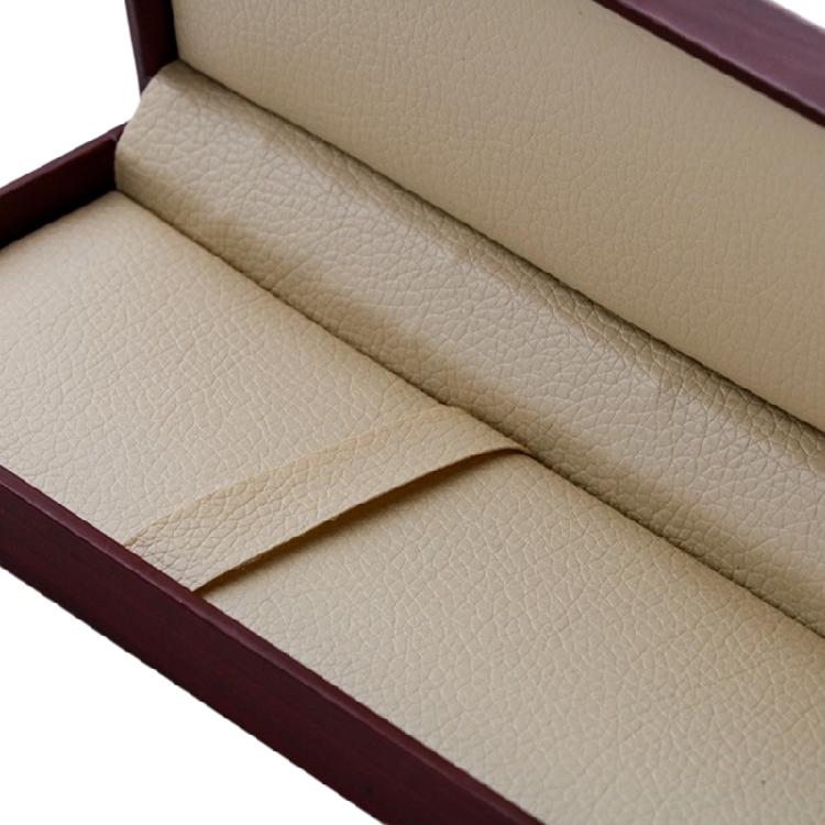 Exklusive Geschenk-Stiftebox mit Metallbeschlägen und PU-Leder-Konstruktion, Premium-Büroaccessoire, Langlebig