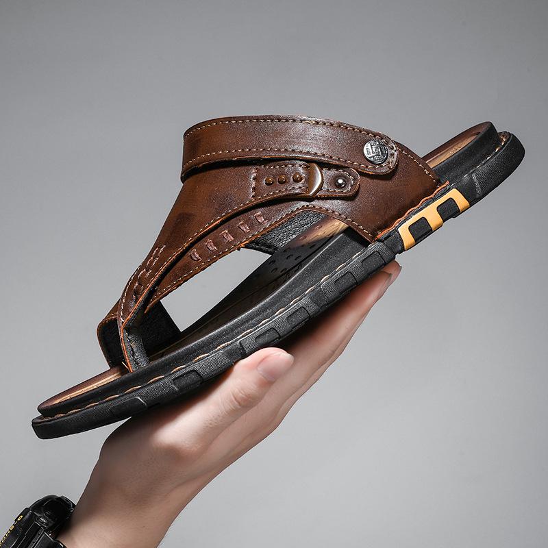 2025 New Driving Sandals Men's Soft Leather Summer Wear Dual-purpose Sandals Casual Slippers Men's Soft-soled Beach Shoes