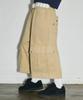 SCALLYWAG Cross Eyelet Wide Cargo Bermuda Pants [Beige]