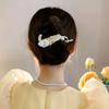 Vintage Style Rhinestone Hair Clip - Zinc Alloy Feather Design, Suitable for Daily And Party Wear