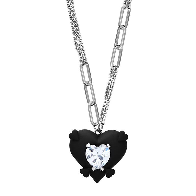 Sweetheart Design Black Zirconia Necklace For Women With Heart Shape And Charming Style