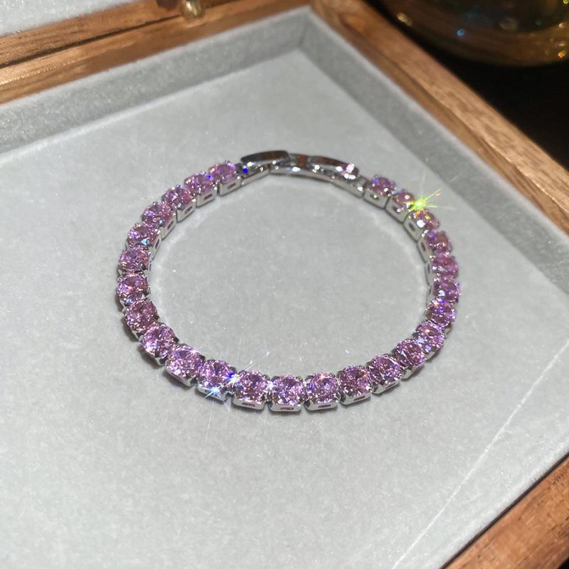 Bracciale Geometrico in Zirconi di Lusso Raffinato: Design Colorato e Versatile