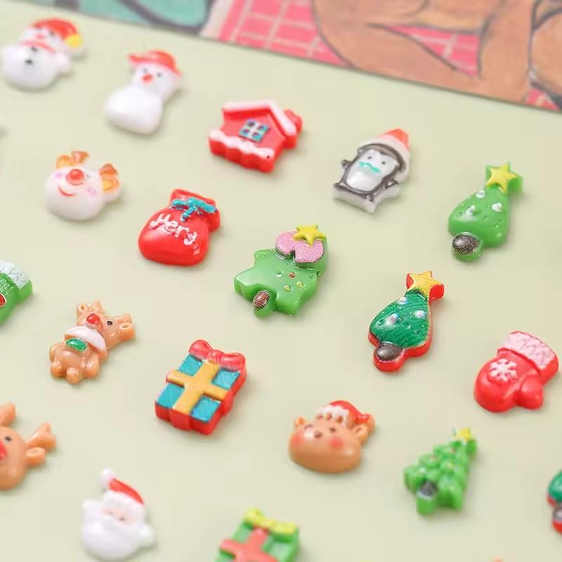Hot Sale Mini Christmas Design Resin Nail Art Ornaments 5000pcs/Bag for Souvenirs Inspired by Fairy Style Artificial Style