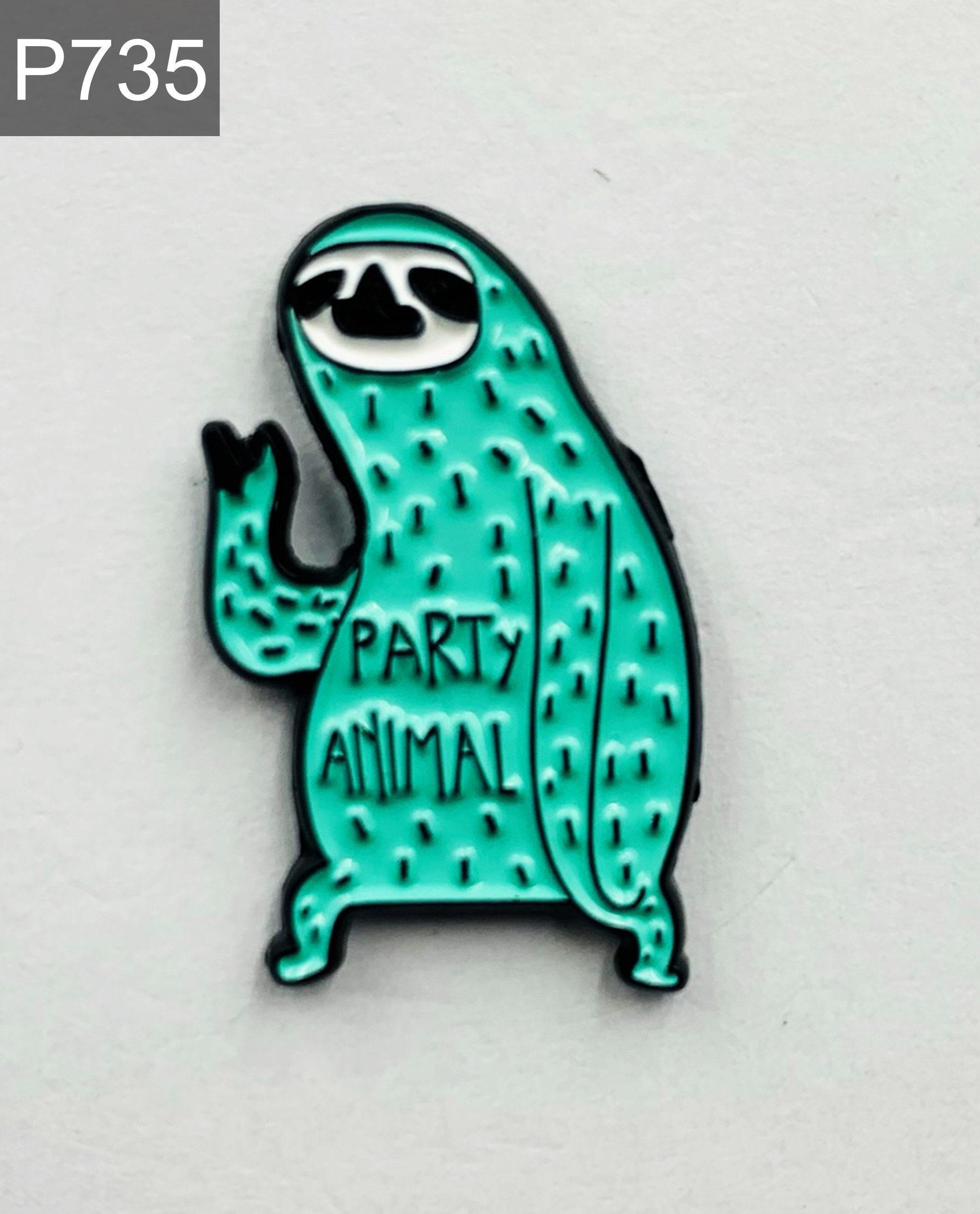 Neue Emaille Pin Lustiges Faultier Party Animal süß Metall Stecker Geschenk Geburtstag 1 Stück
