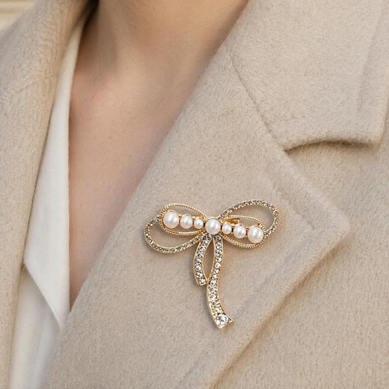 Electroplated Brooch Bowknot Design Brooch, Strong Buckle Fastening Pin with Faux Pearls Rhinestones, Electroplating Anti-Oxidation Badge for