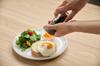 Ceramic Spice Made in Ceramic Pepper Manual Stylish Cookware Mill, Pepper, Gray, 365methods, Kawasaki, Japan, Blade, Grinding, Operation, Design,