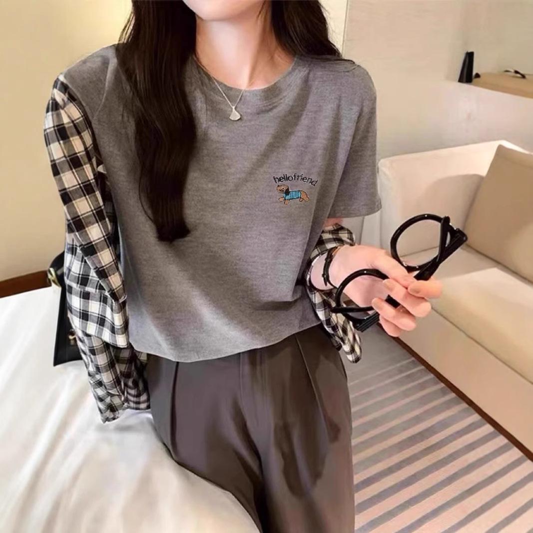 

Женская свободная футболка с круглым вырезом и принтом таксы - Модная летняя футболка с коротким рукавом 2025 One size fits 40-73 kg серый