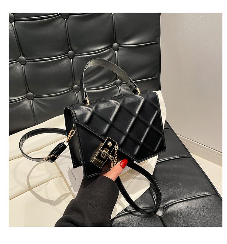 2025 New Portable Messenger Texture Indentation Rhombus Trend Foreign Style Solid Color Shoulder Small Square Bag Women's Bag