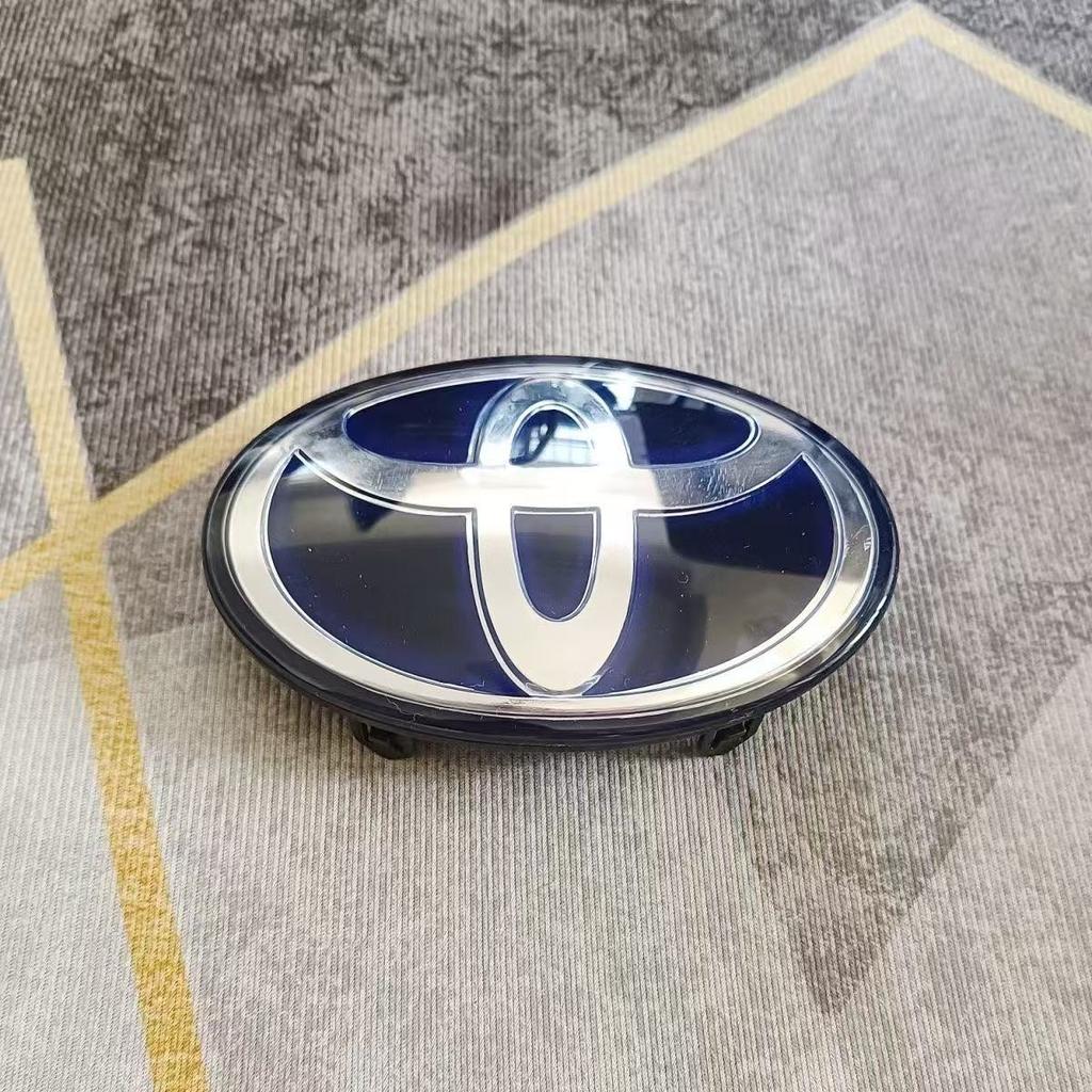 3D Car Logo Front Grill Hood Hybrid Blue Emblem for Toyota Corolla Camry RAV4 Hilux CHR Highlander Yaris Vios Alphard Prius Reiz