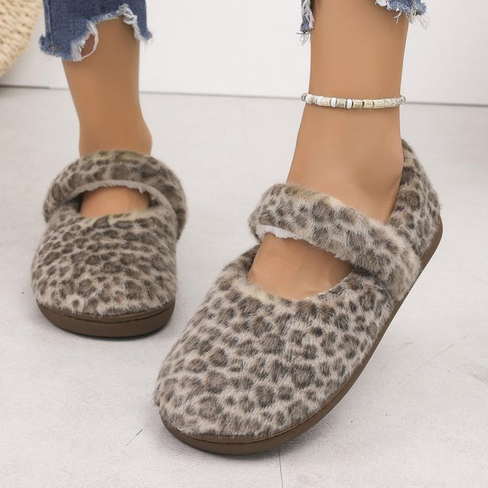 Women White Furry Flat Moccasin Loafers, Fleece Lined French Style Warm Cotton Shoes for Autumn Winter Outdoor Wear