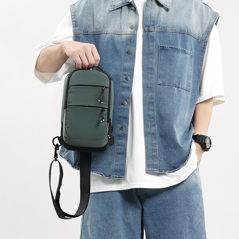 Chest Bag Men's Outdoor Travel Mobile Phone Shoulder Bag Commuter Crossbody Bag