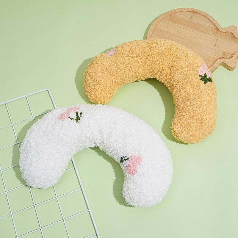 Pet Little Pillow U-Shaped Neck Protector Sleeping Pillow Deep Sleep Puppy Kitten Moon Pillow Soft Fluffy Pillow Pet Supplies
