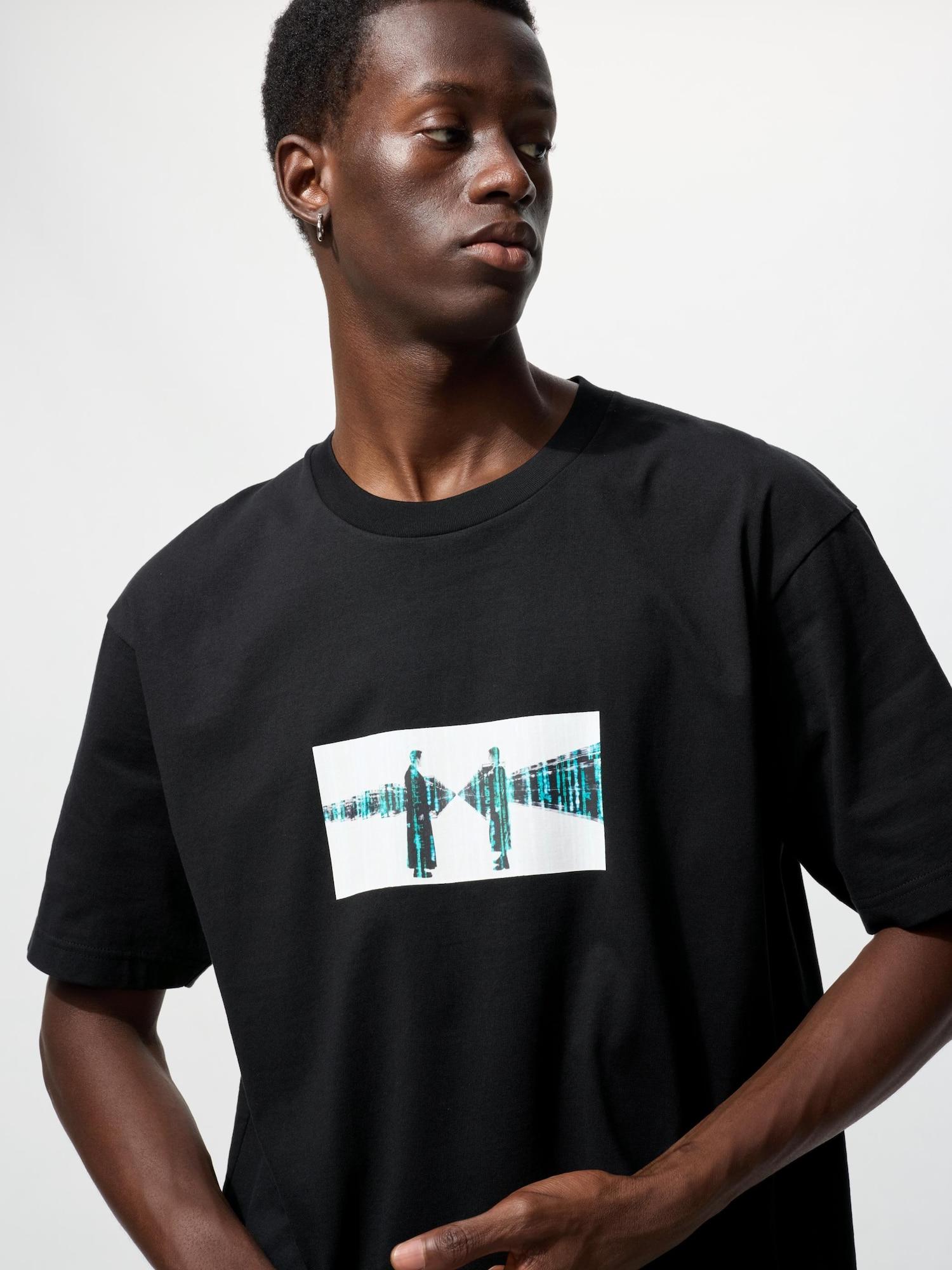 

Uniqlo UniversAl Movies UT Графическая футболка с коротким рукавом А 09 BLACK/UNISEX S