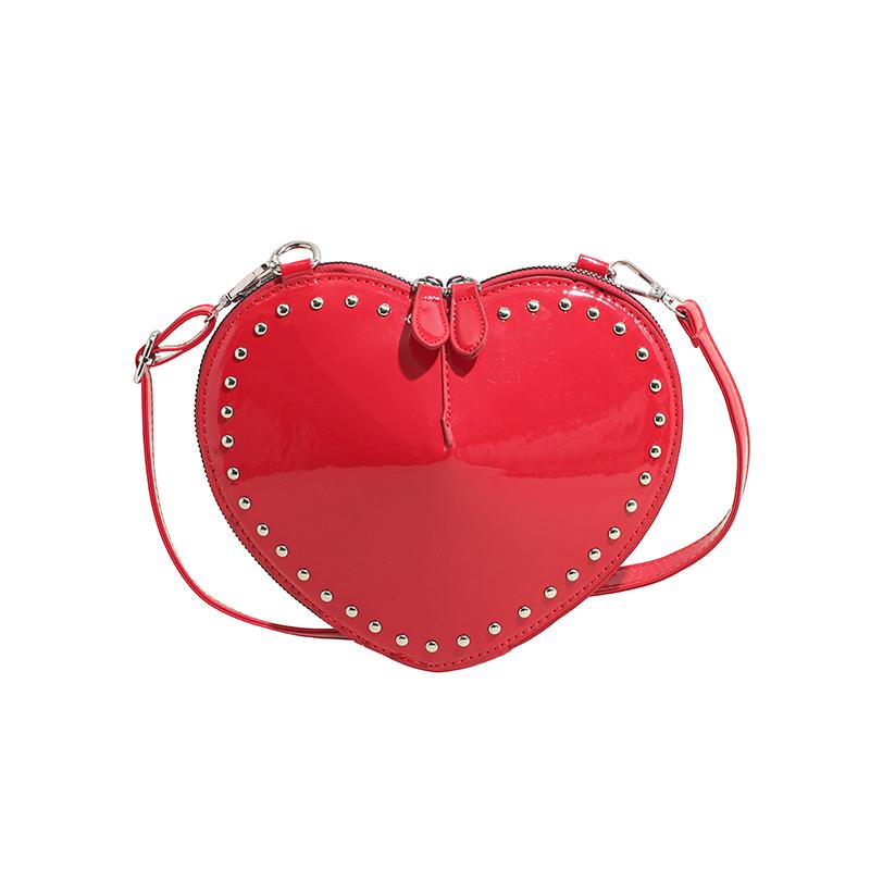 

2026 New Super Exquisite Glossy PU Heart Shape Shoulder Bag Personality Solid Alligator Pattern Rivets Crossbody Bag for Women червоний
