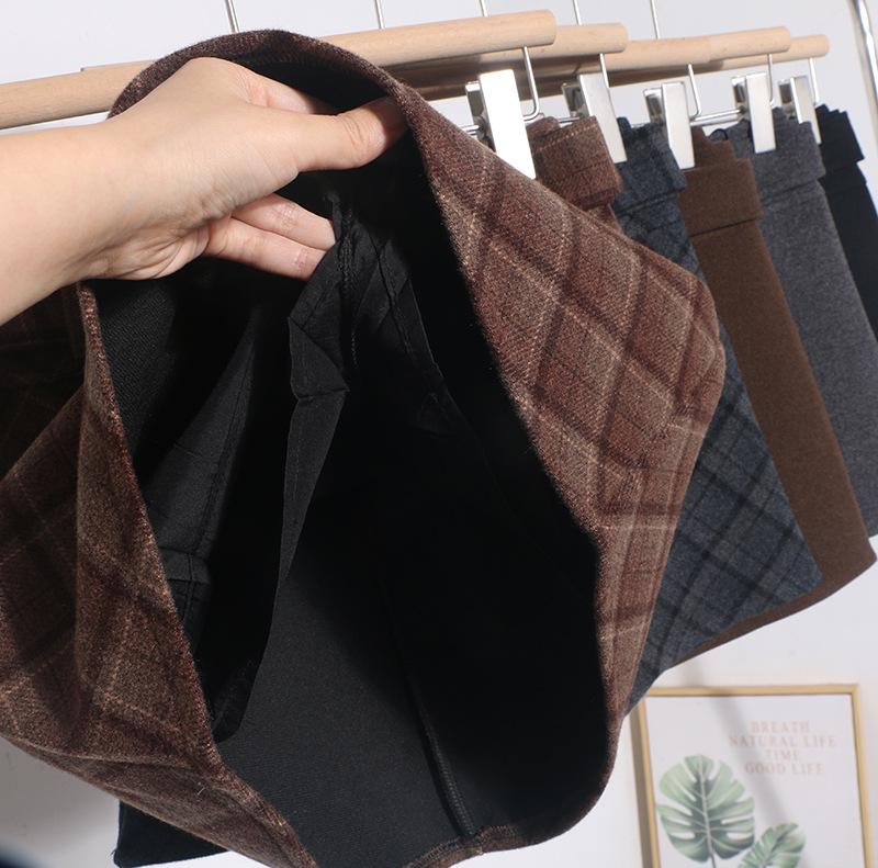 Women's High Waist Plaid Wool Skirt with Belt - Winter A-line Hip-Hugging Short Skirt