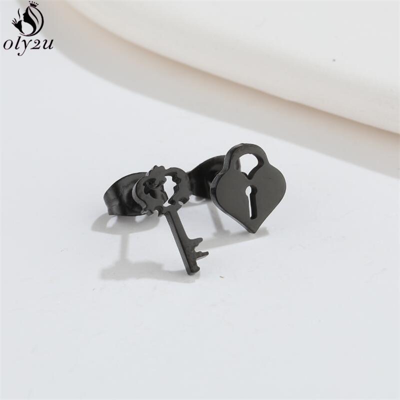 Asymmetry Stainless Steel Key Lock Earring for Women Rabbit Carrot Piercing Jewelry Girls Earrings Gifts Accessories