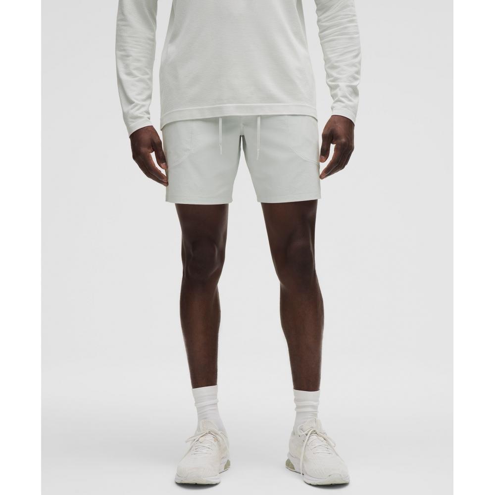 

Lululemon License To Train Linerless Short 7 Updated Vapor XXL/7