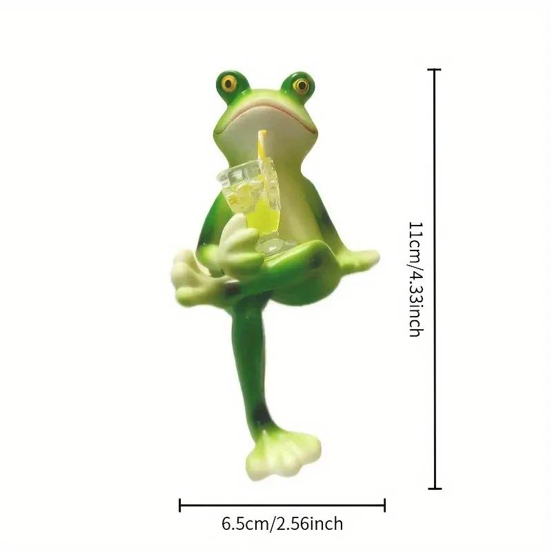 Miniature Frog Figurines Plant Decorations for Pots, Funny Frog Garden Decor Outdoor Gifts Women Frog Statue Planter Hugger