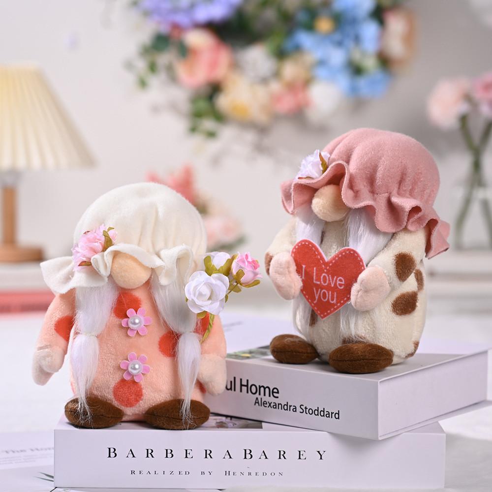 Entzückende Herz haltende Puppe Plüschtier für Muttertagsgeschenk und Heimdekoration